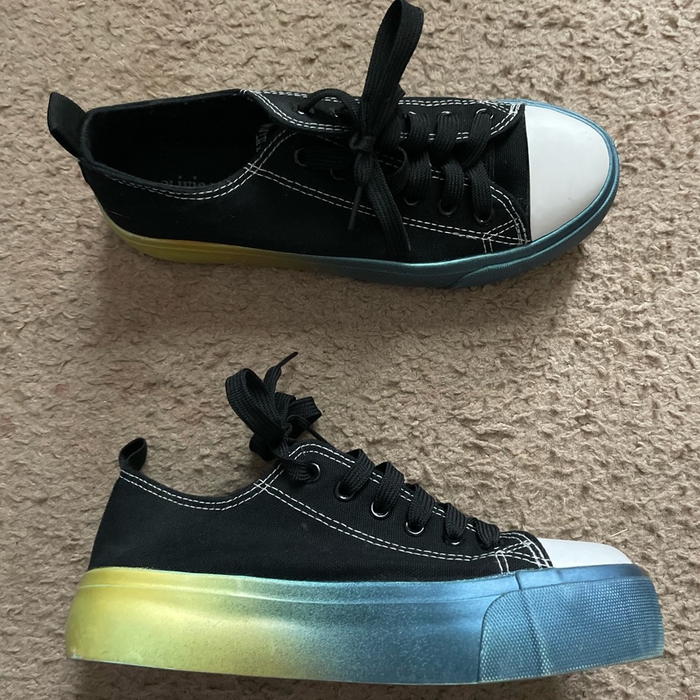 Olivia Miller Sneakers